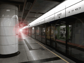 宁波华翔：合资公司获得技术许可 将开展PEEK材料研发与试生产